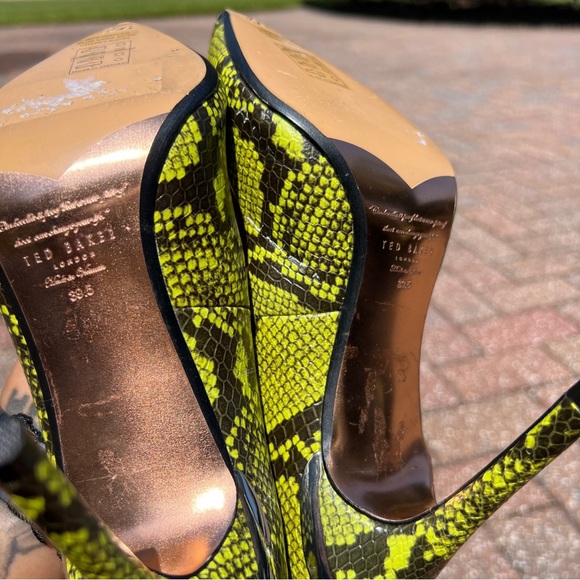 Ted Baker Izbelos neon yellow snakeskin heels - Picture 11 of 12
